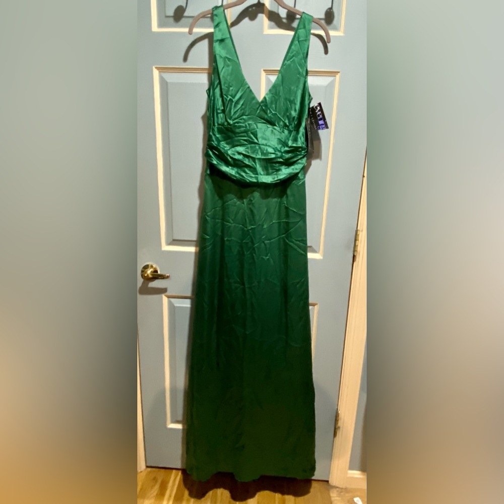 Nicole Miller Green Silk Maxi Dress Size 10